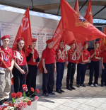 Слава советскому народу-освободителю!