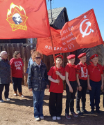 Слава советскому народу-освободителю!