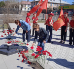 Слава советскому народу-освободителю!