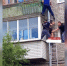 В Улан-Удэ ребенок повис на водосточной трубе на уровне 3-го этажа - Газета Номер один