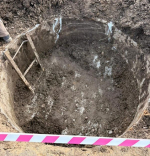 Под Иркутском неизвестные забетонировали канализационные колодцы