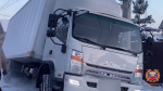 Под Иркутском полицейские помогли вызволить грузовик из снежного плена
