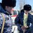 В Бурятии росгвардейцы поздравили женщин с наступающим 8 марта - Росгвардия
