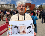 Француз прошел с портретами предков-фронтовиков в «Бессмертном полку» в Улан-Баторе