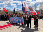 Француз прошел с портретами предков-фронтовиков в «Бессмертном полку» в Улан-Баторе